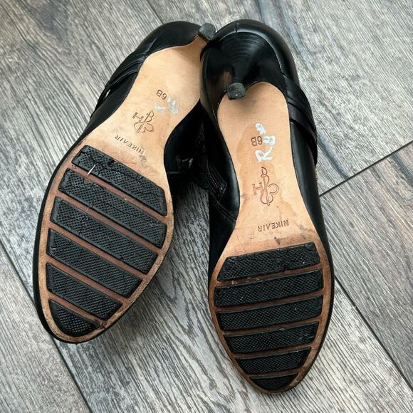 Cole‎ Haan Womens Size 6 B Nike Air Ankle Booties Boots Black with Gold Hardware - Picture 4 of 7